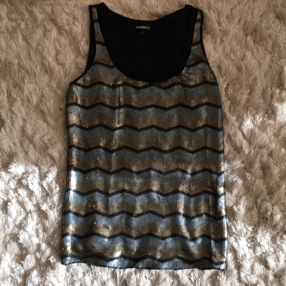 Express size S shimmer tank. Great for going out